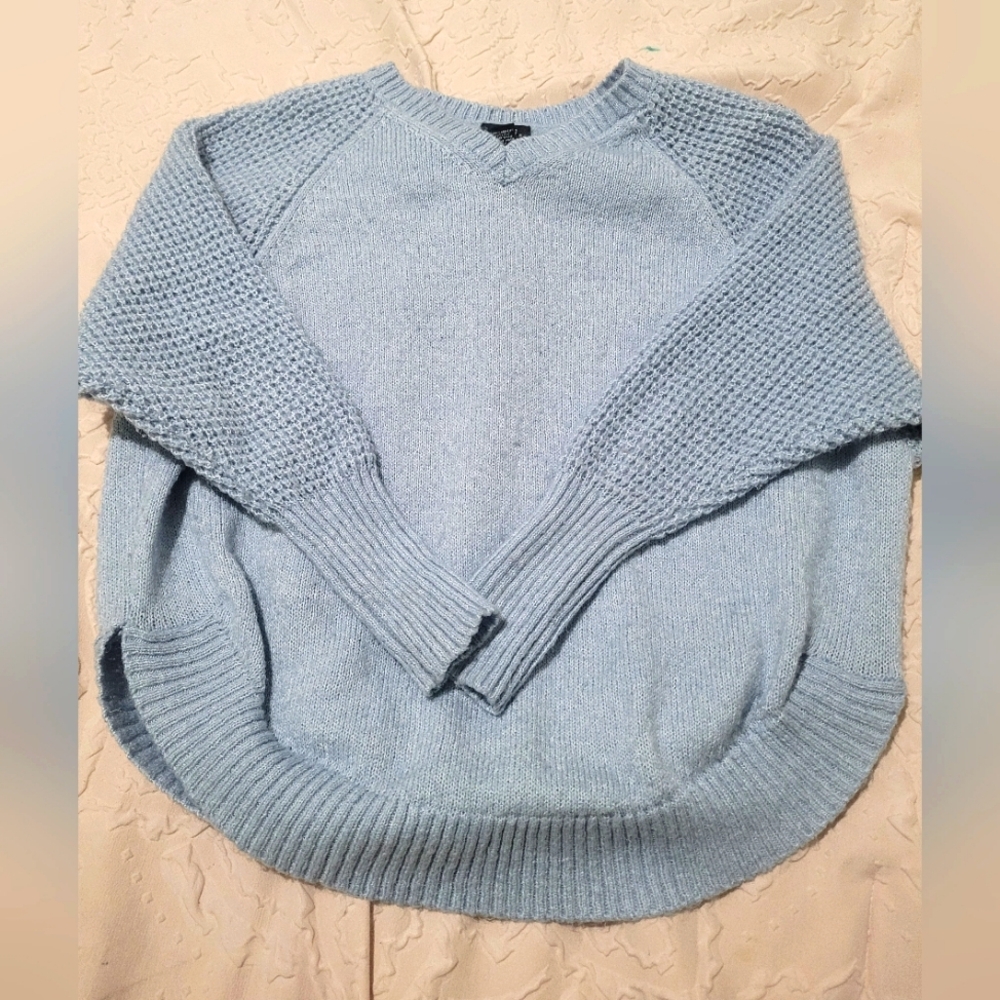 rue 21 cable knit sweater blue size small